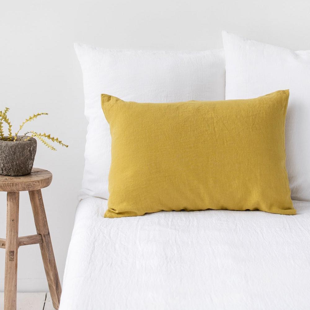 Magic Linen, Taie d'oreiller en lin - Moss Yellow