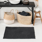 Magic Linen, Tapis de bain gaufré - Gris foncé