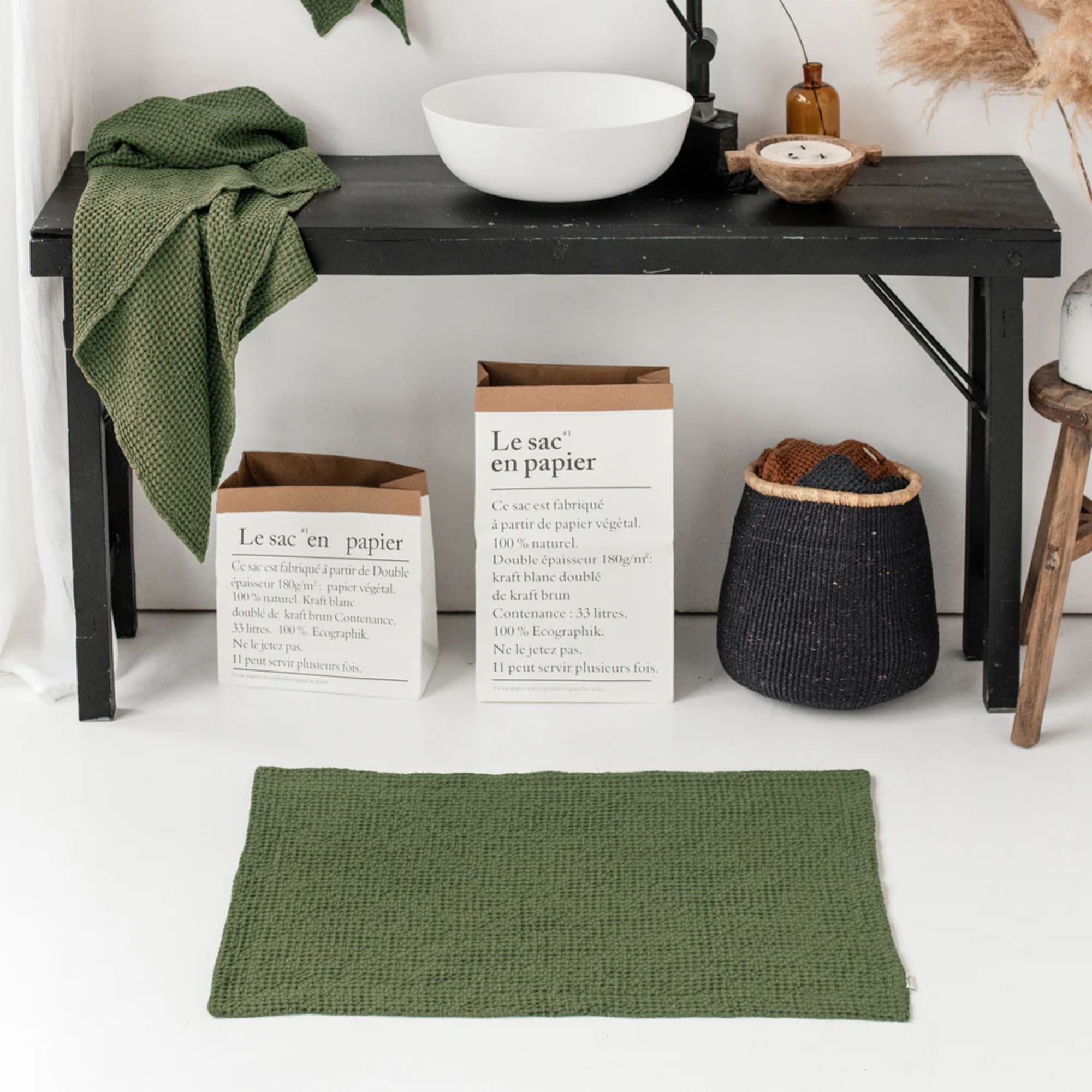 Magic Linen, Tapis de bain gaufré - Vert forêt