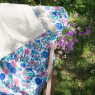 Serviette de plage Louise Misha 75x150 cm - Lana Blue Summer Meadow